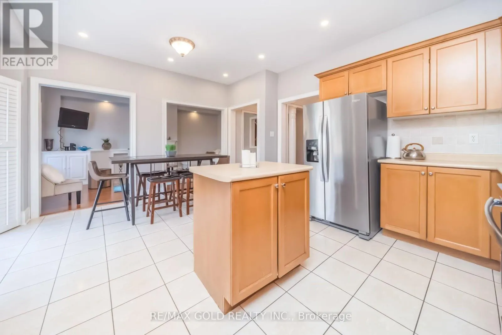 15 NEWARK WAY