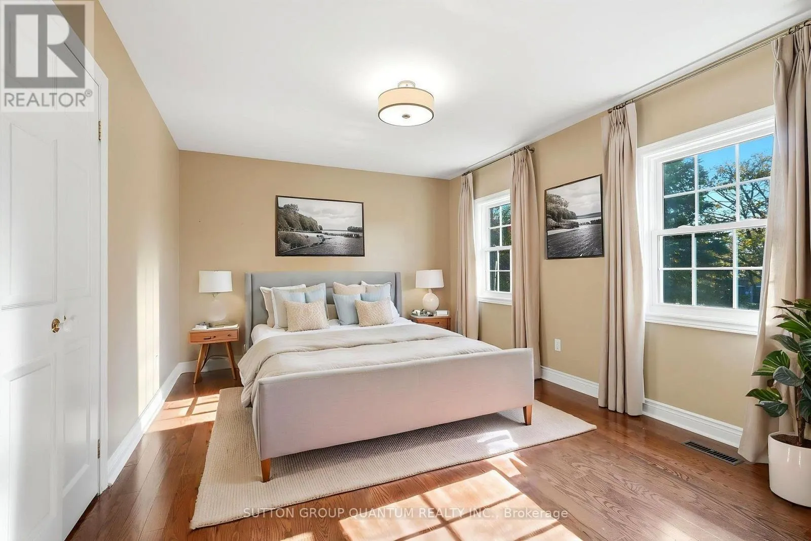 3543 KINGBIRD COURT