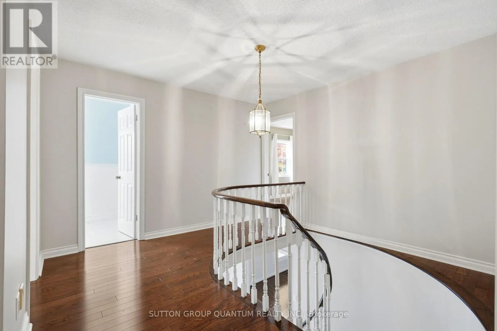 3543 KINGBIRD COURT