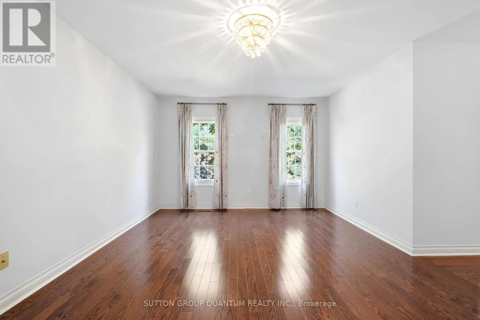 3543 KINGBIRD COURT