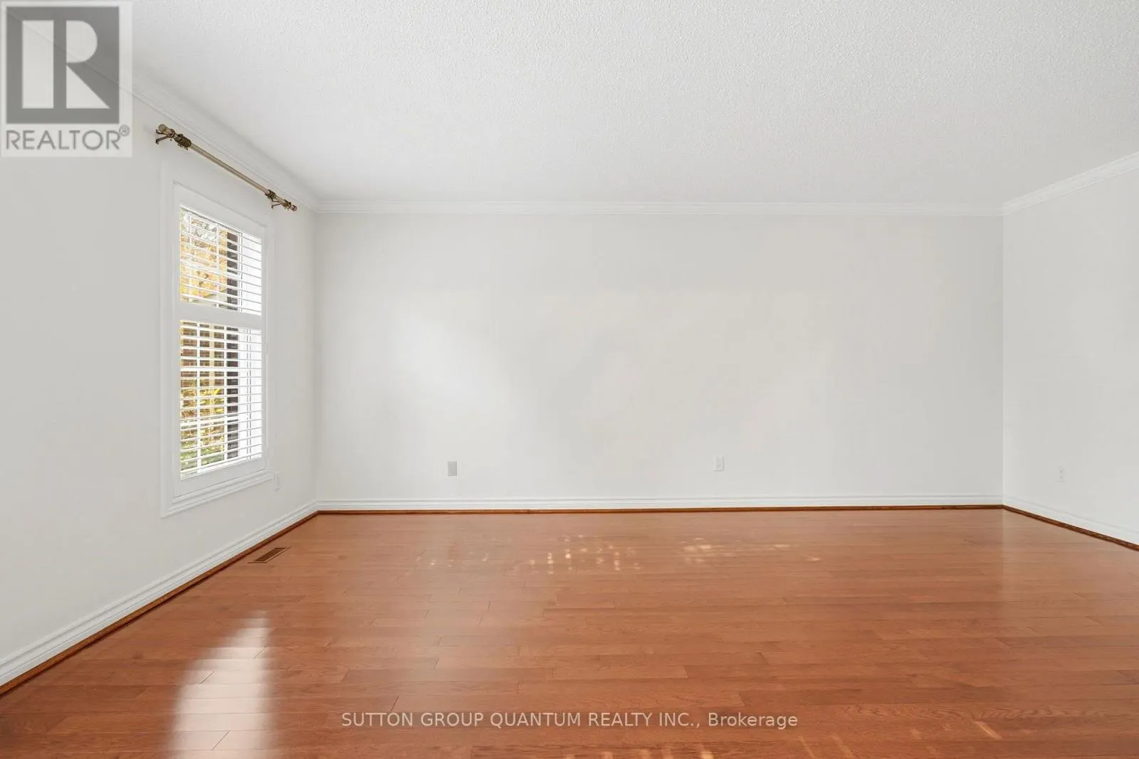 3543 KINGBIRD COURT