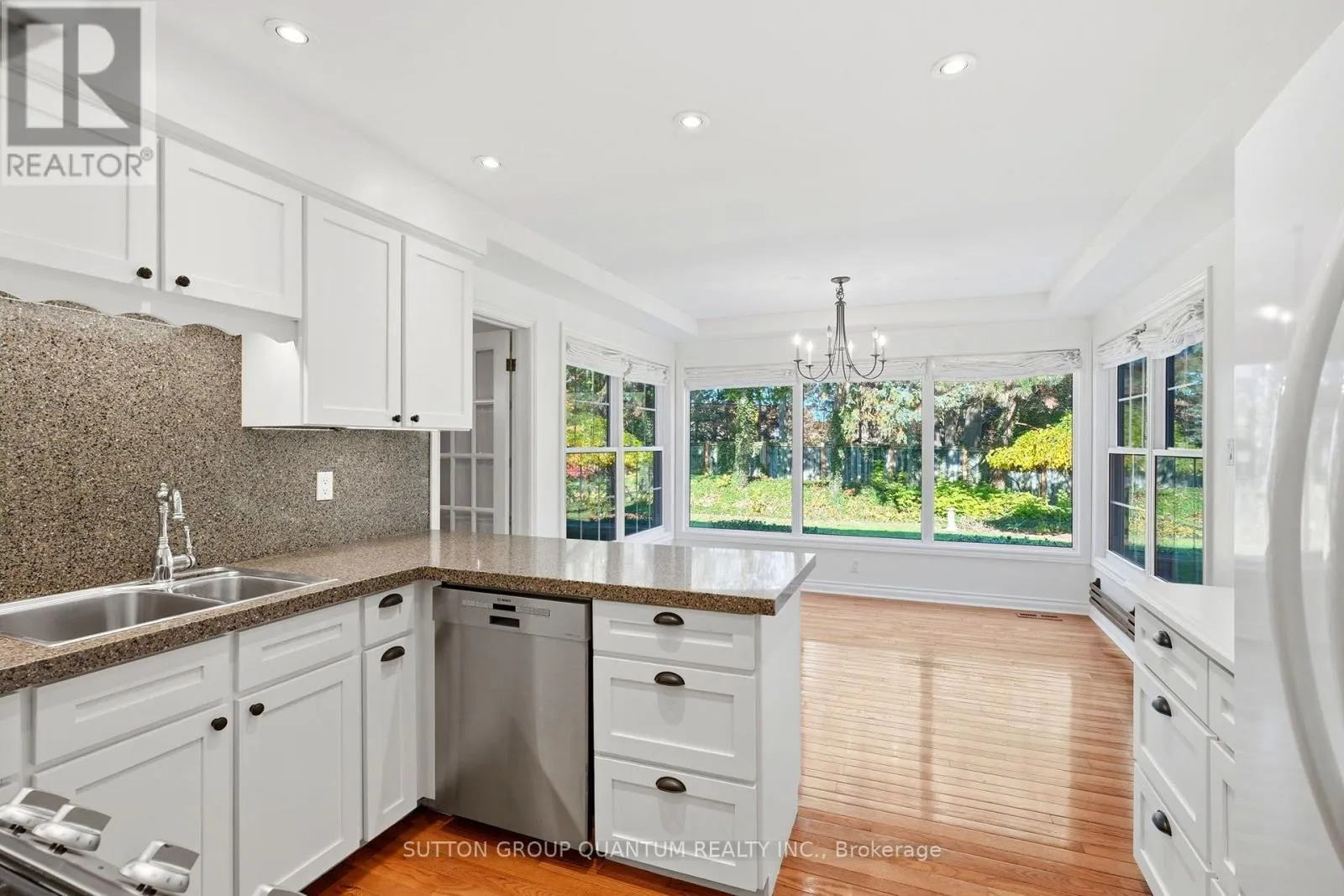 3543 KINGBIRD COURT