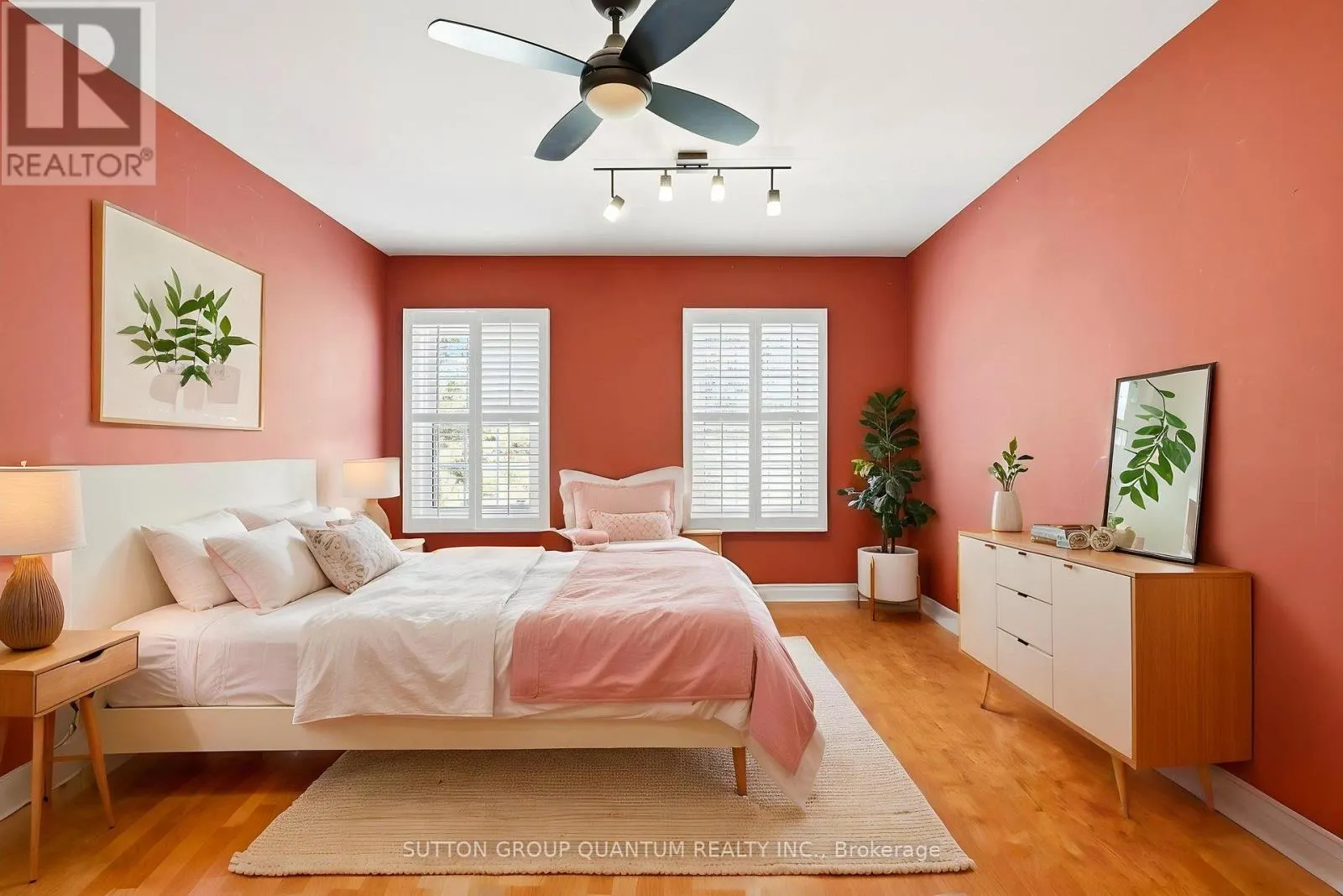 3543 KINGBIRD COURT