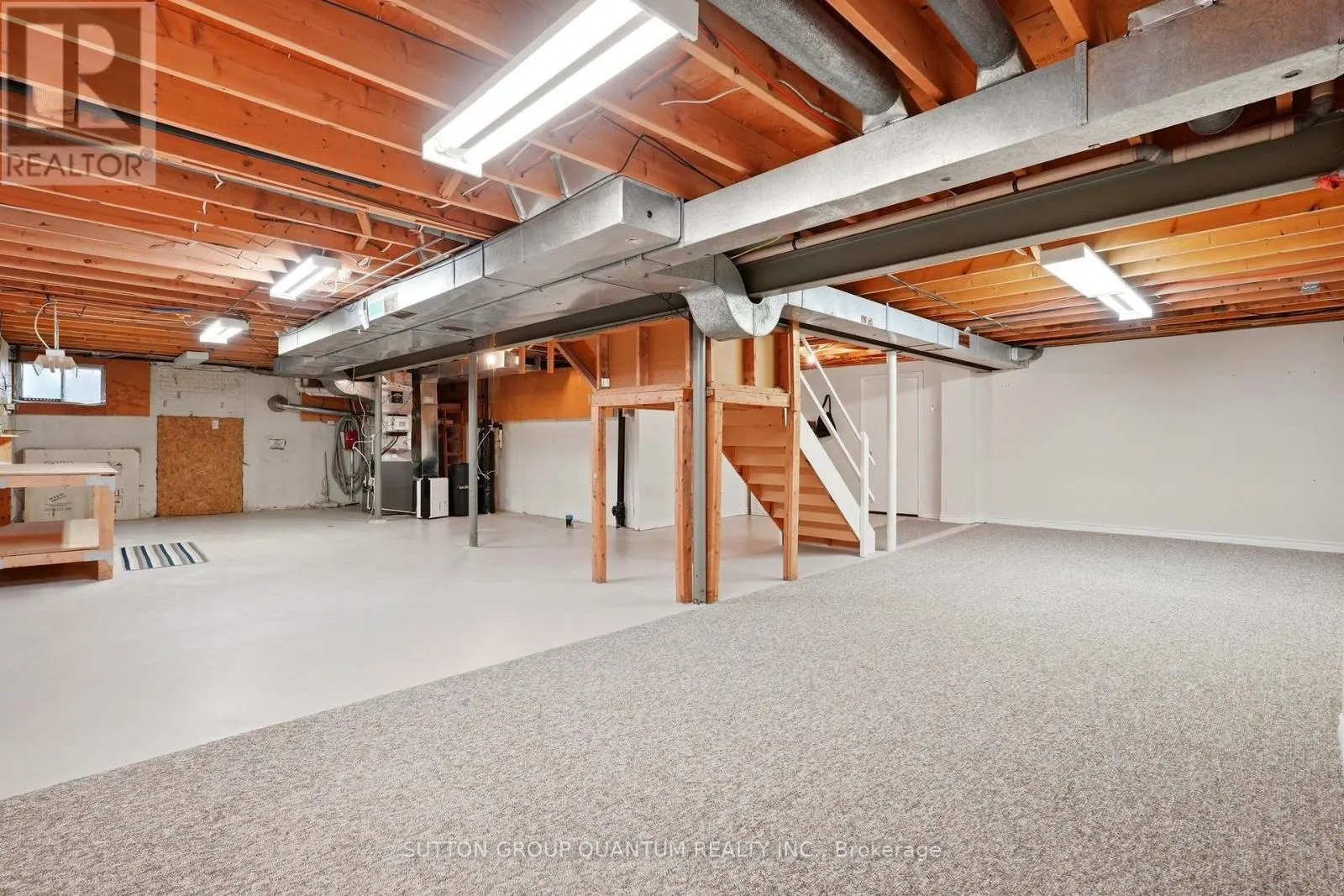 3543 KINGBIRD COURT