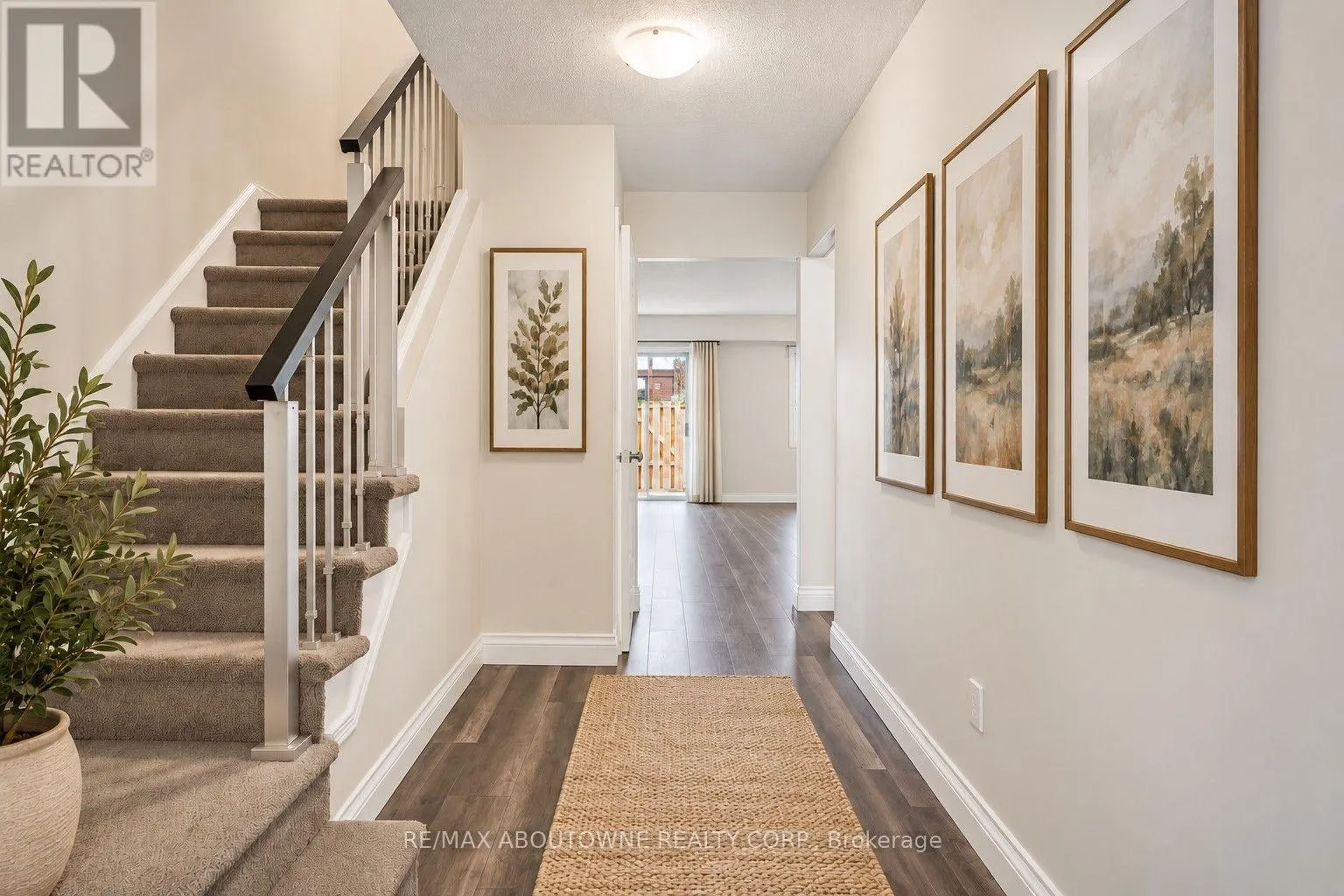 3 - 4195 LONGMOOR DRIVE