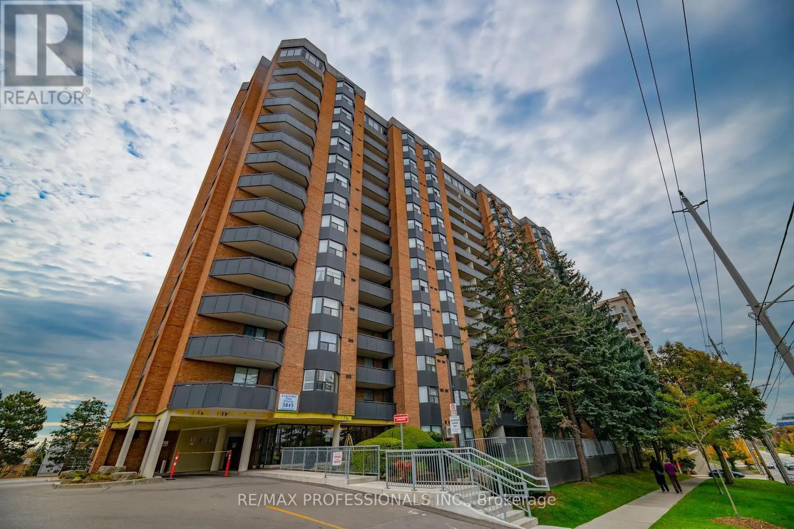 1506 - 3845 LAKESHORE BOULEVARD
