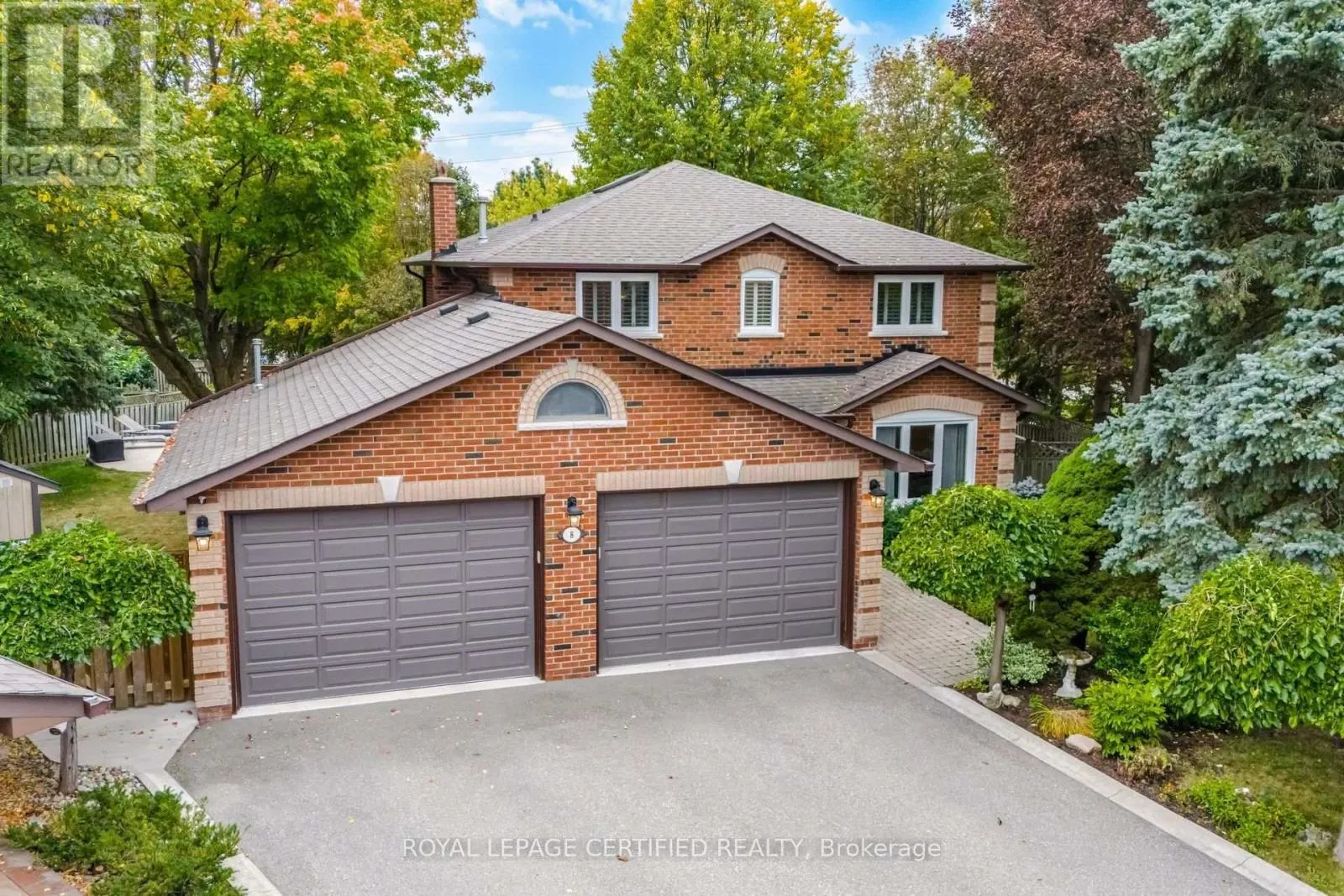 8 WISHART PLACE
