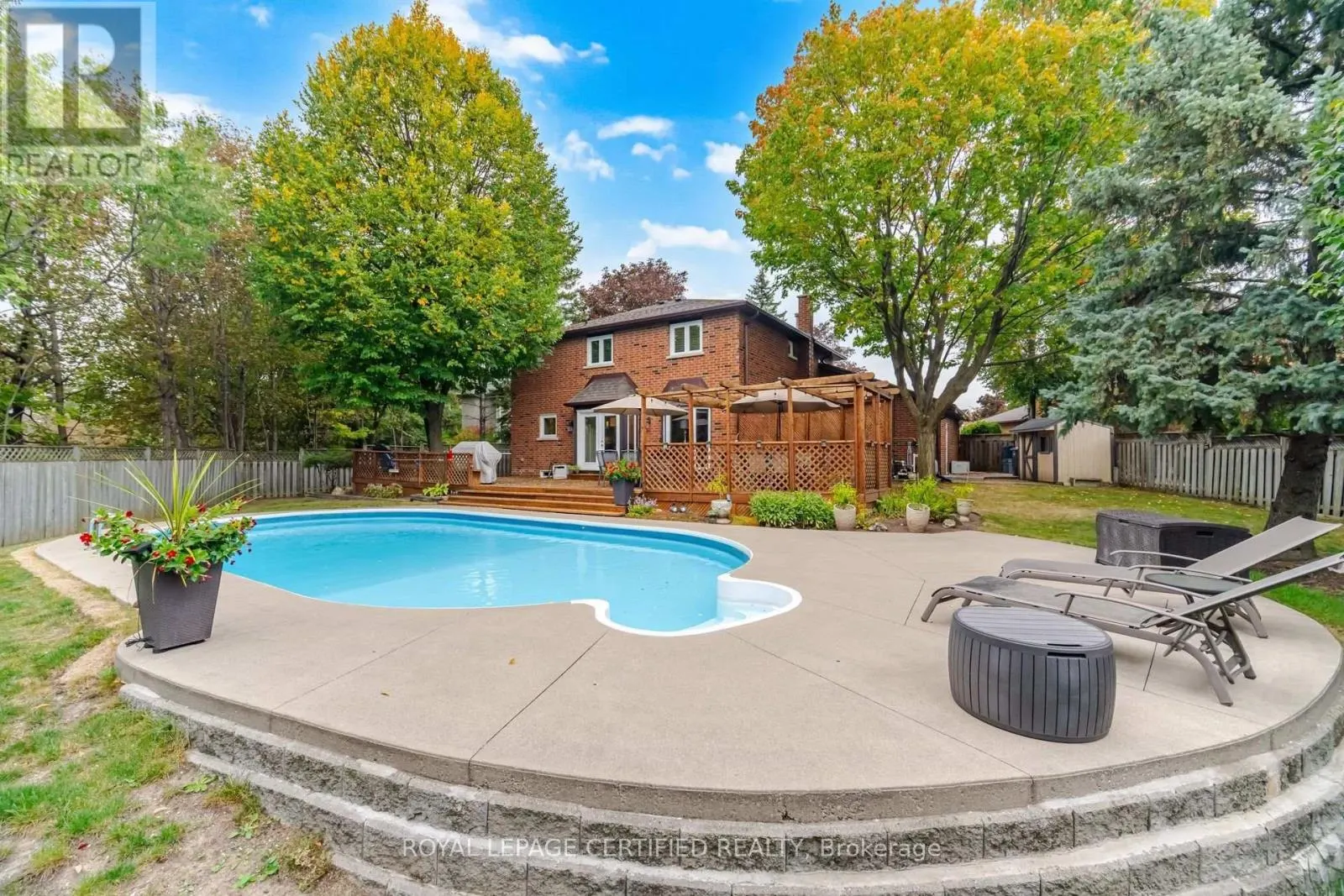 8 WISHART PLACE