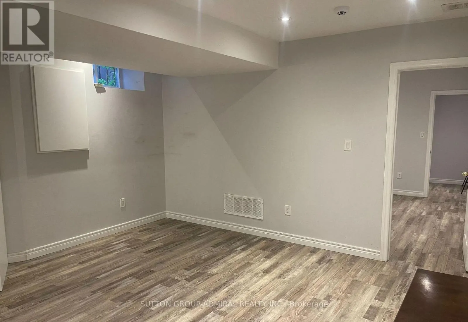 BSMT - 1367 KING STREET W