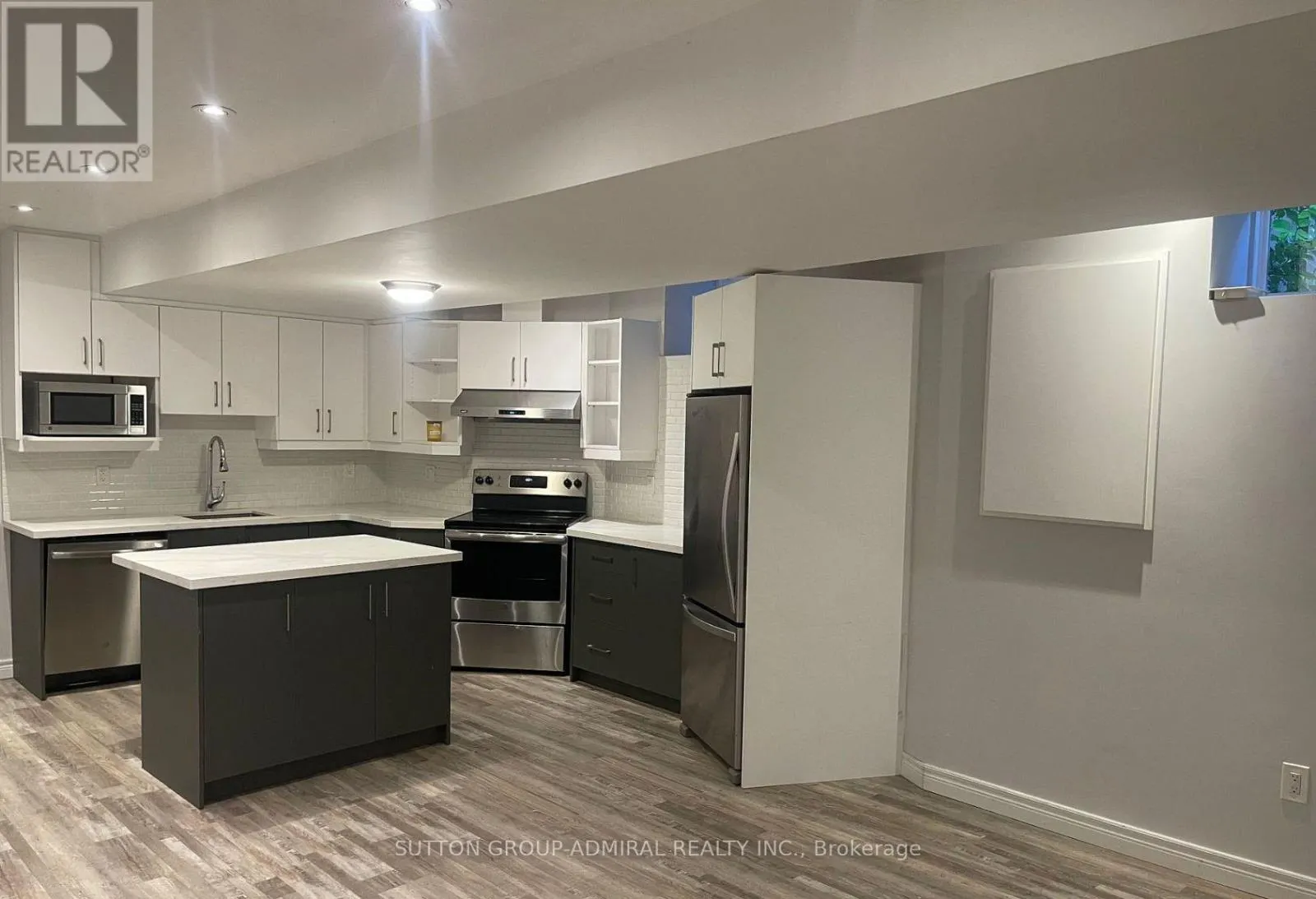 BSMT - 1367 KING STREET W