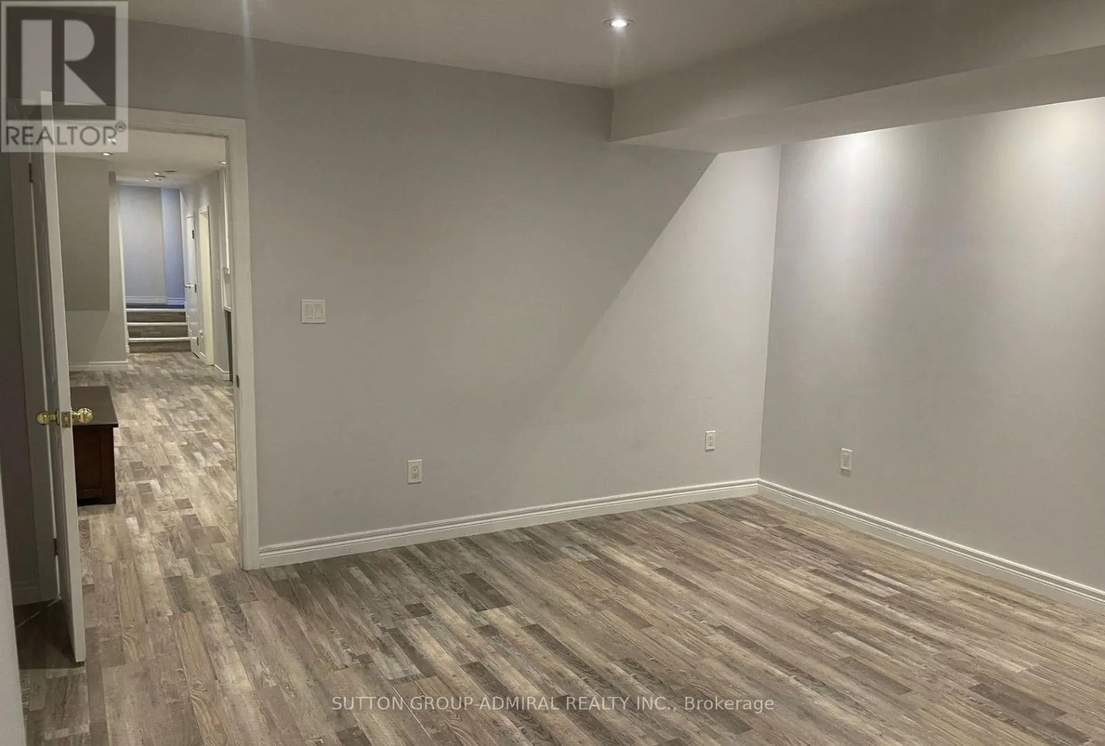 BSMT - 1367 KING STREET W