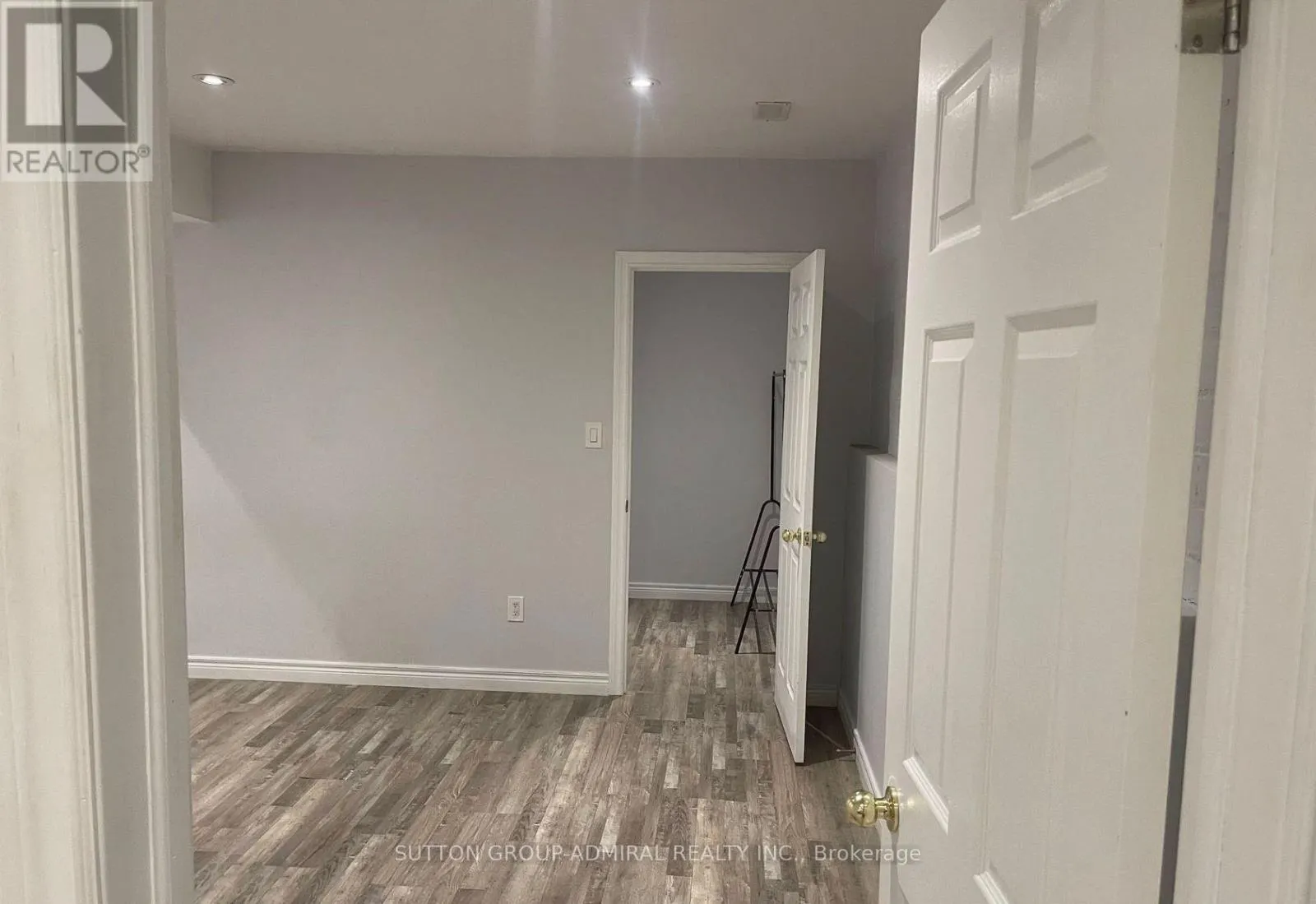 BSMT - 1367 KING STREET W