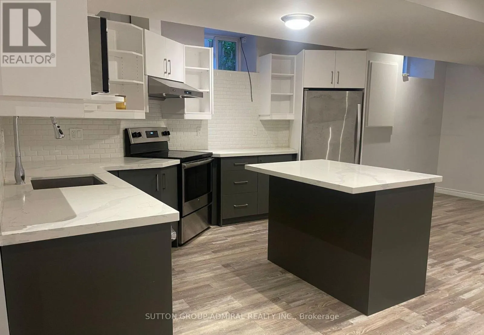 BSMT - 1367 KING STREET W