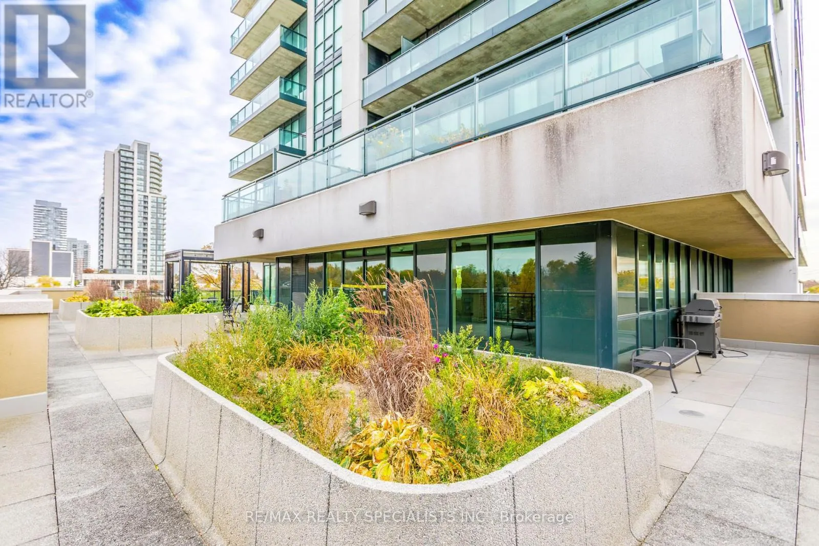 602 - 100 JOHN STREET