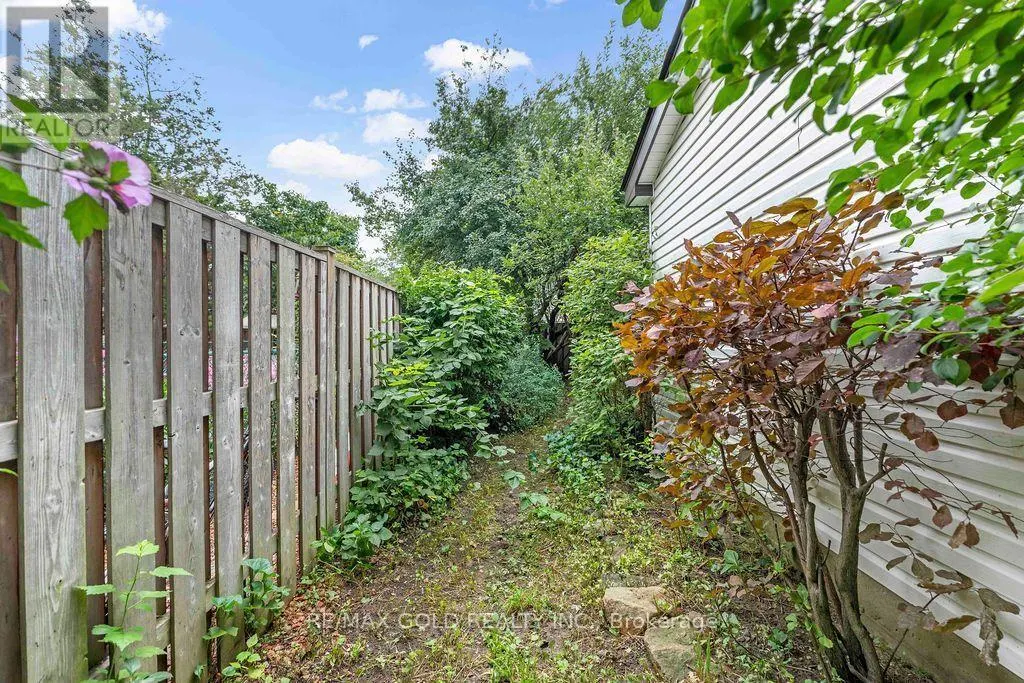 29 CARBERRY CRESCENT