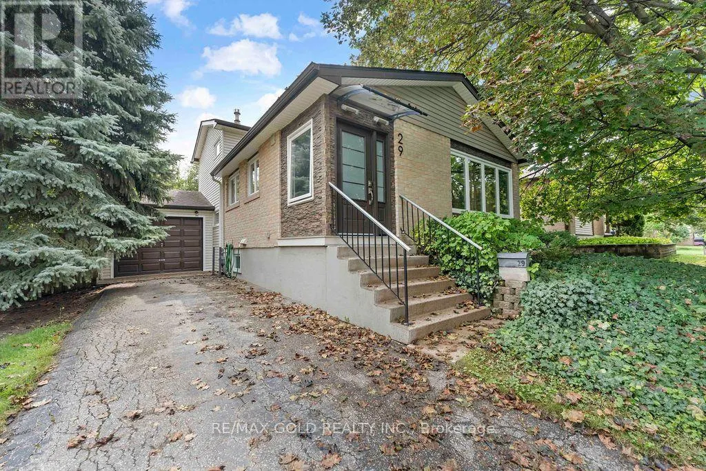 29 CARBERRY CRESCENT