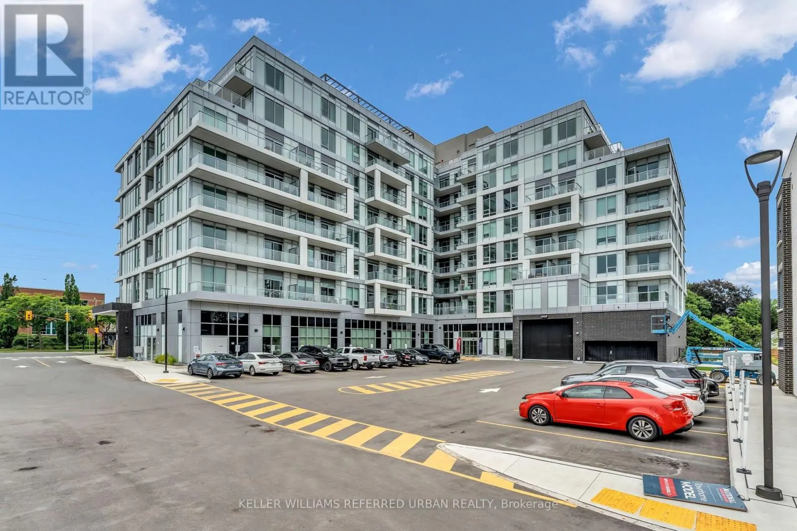303 - 500 PLAINS ROAD