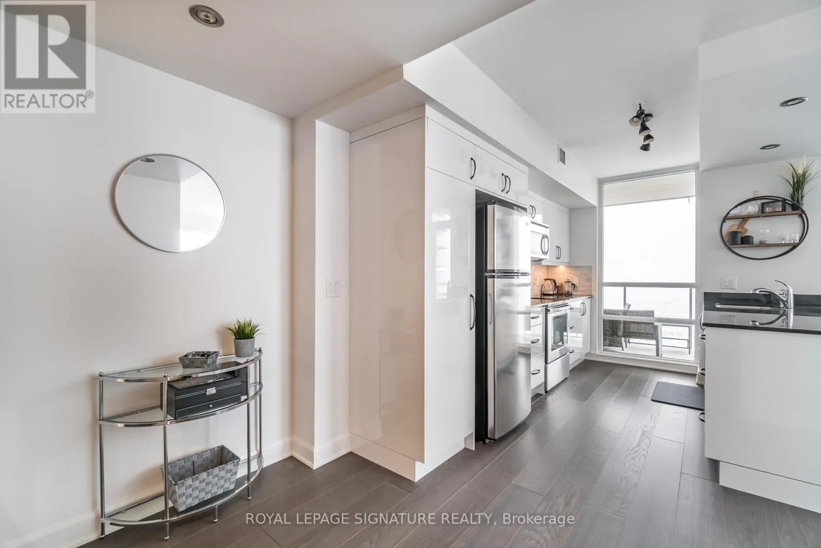 1802 - 2230 LAKESHORE BOULEVARD W