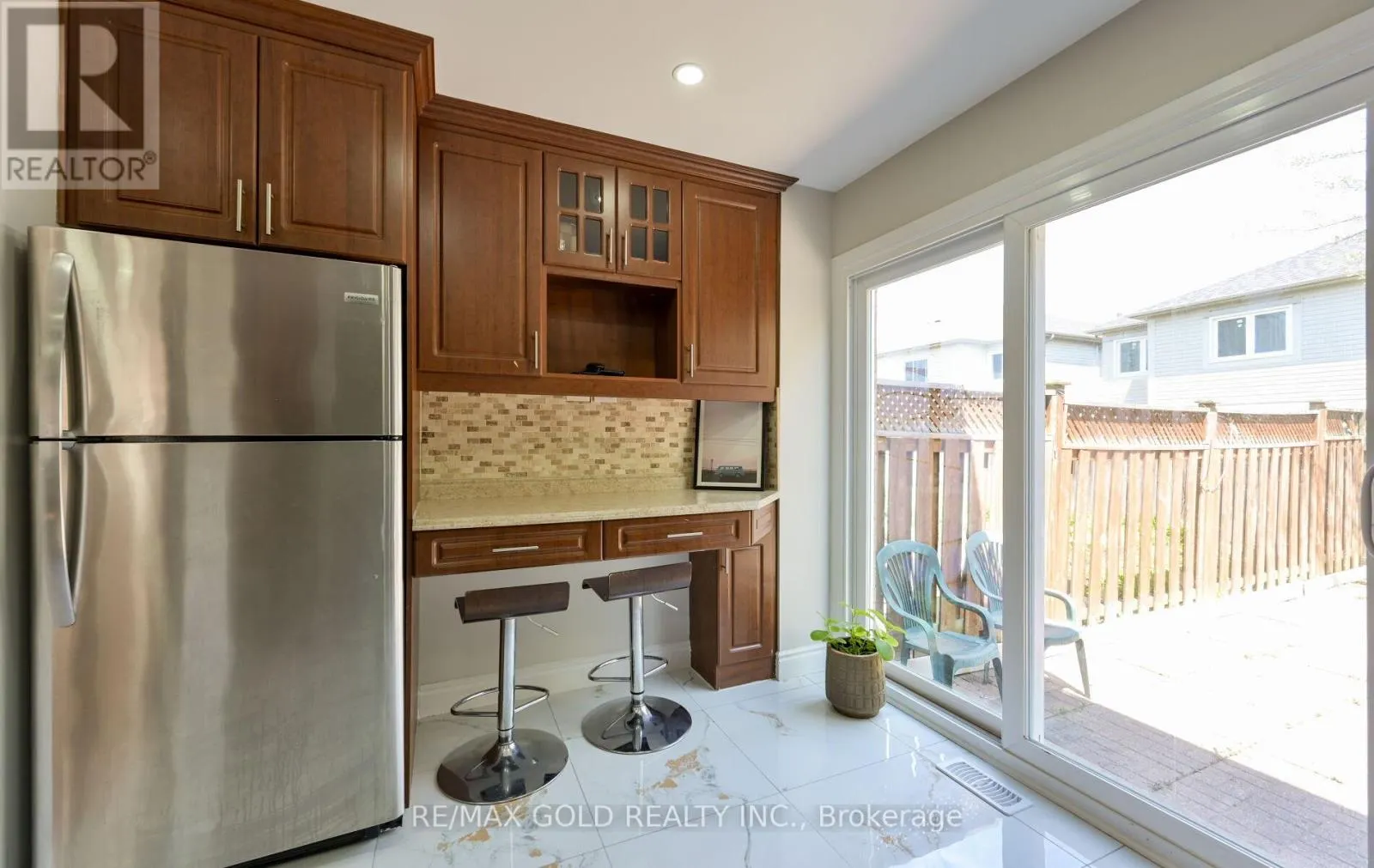 171 FERNFOREST DRIVE