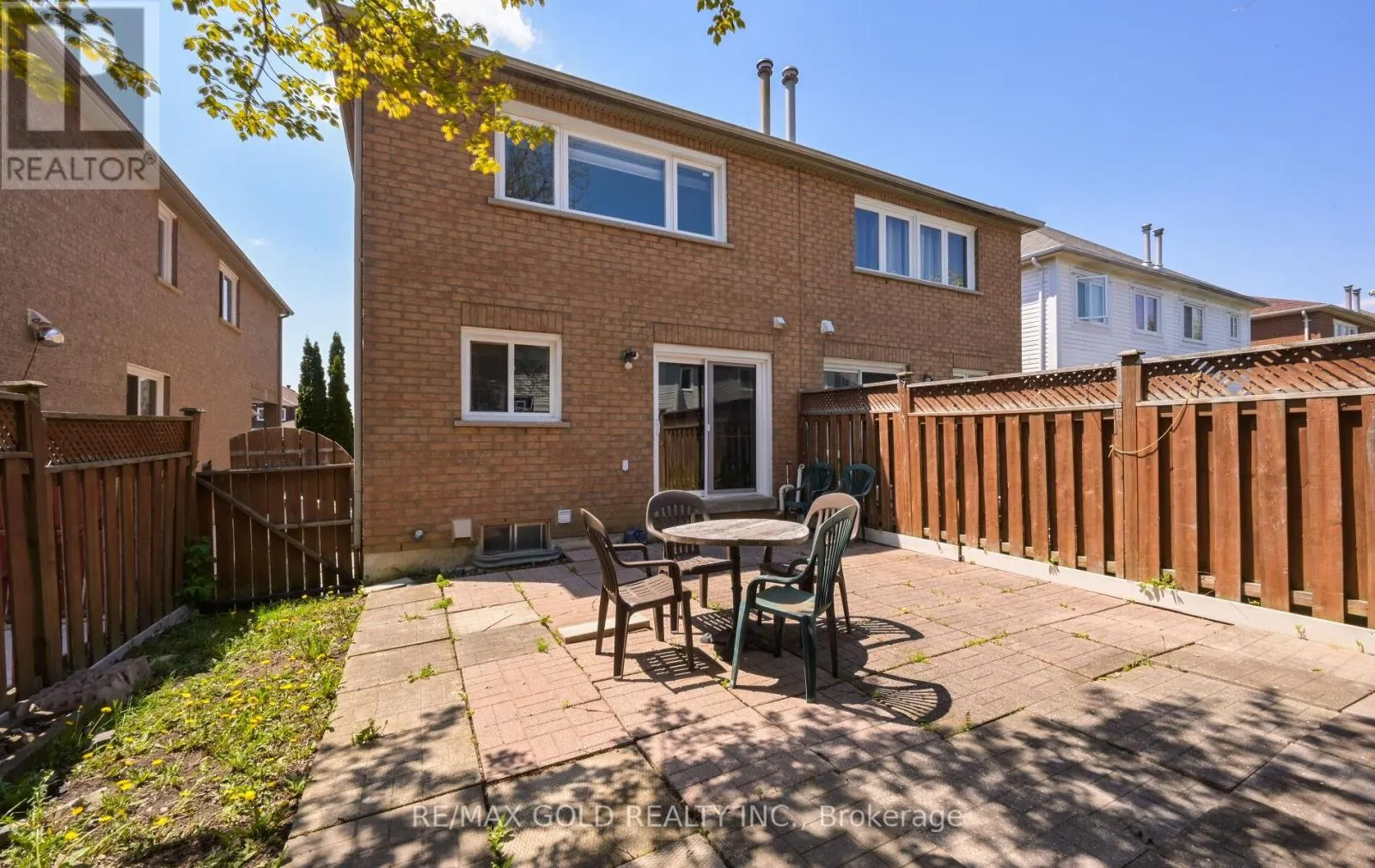 171 FERNFOREST DRIVE