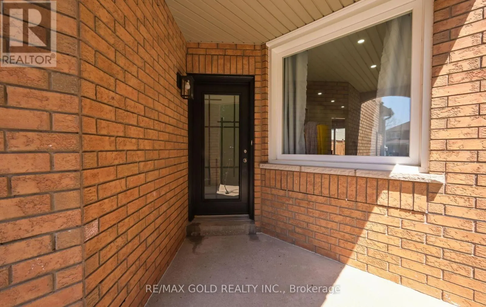 171 FERNFOREST DRIVE