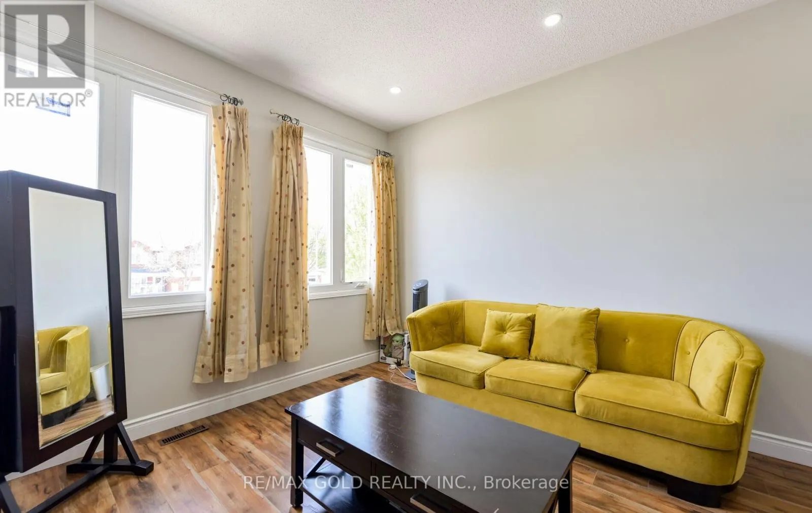 171 FERNFOREST DRIVE