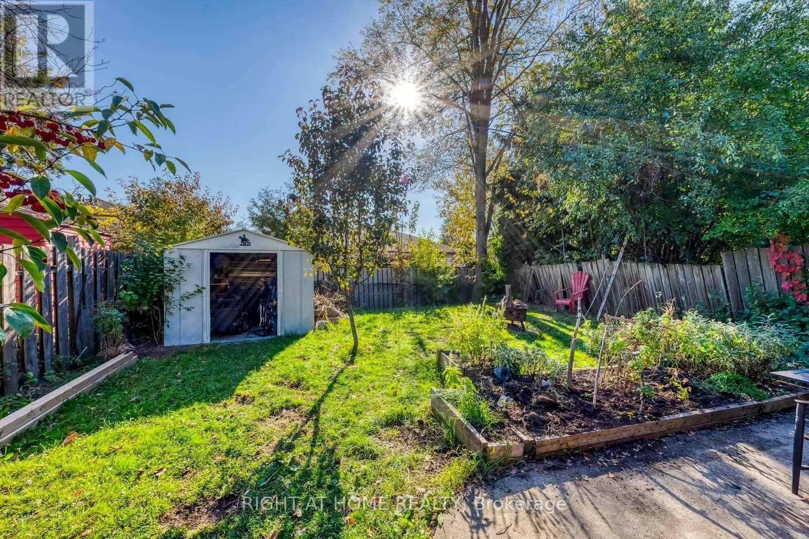 1319 FREEPORT DRIVE