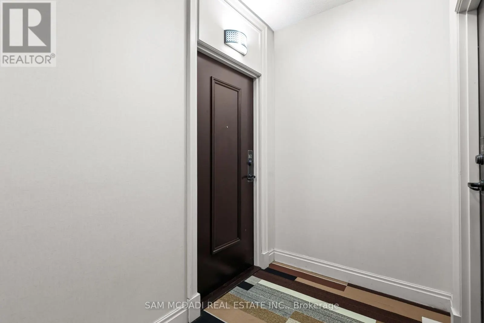 1611 - 385 PRINCE OF WALES DRIVE