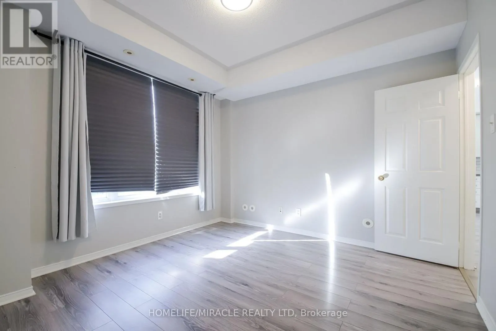 62 - 3056 EGLINTON AVENUE W