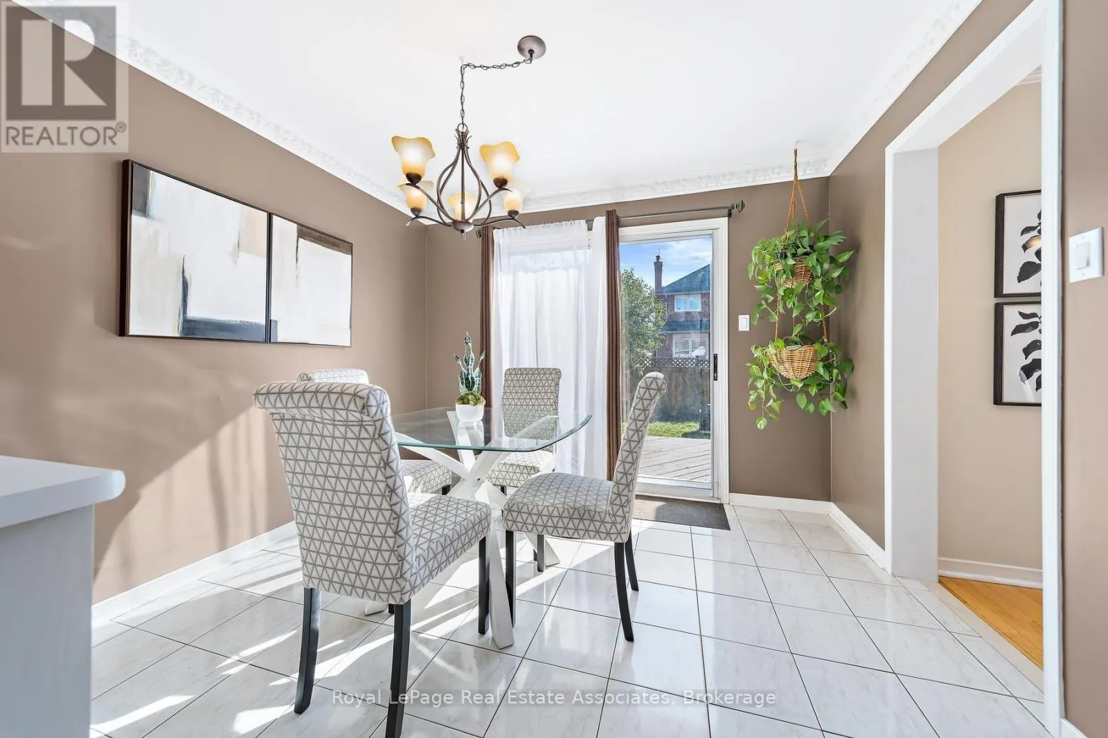 40 HORNED OWL DRIVE