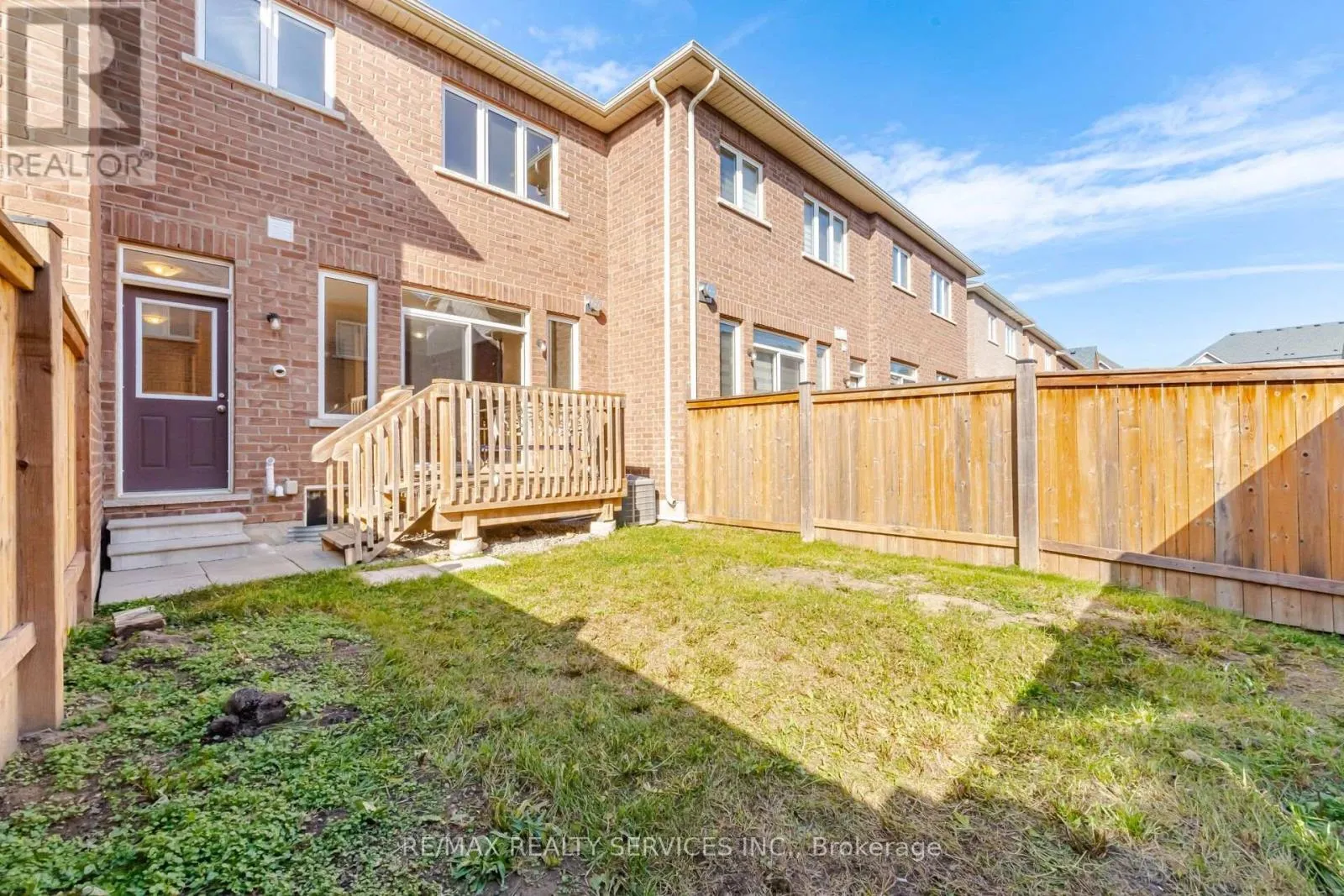 15 DALE MEADOWS ROAD