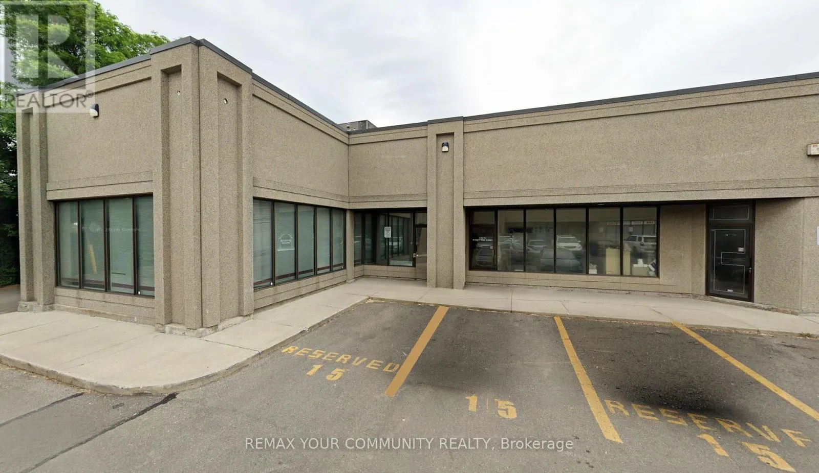 15 - 130 LE PAGE COURT
