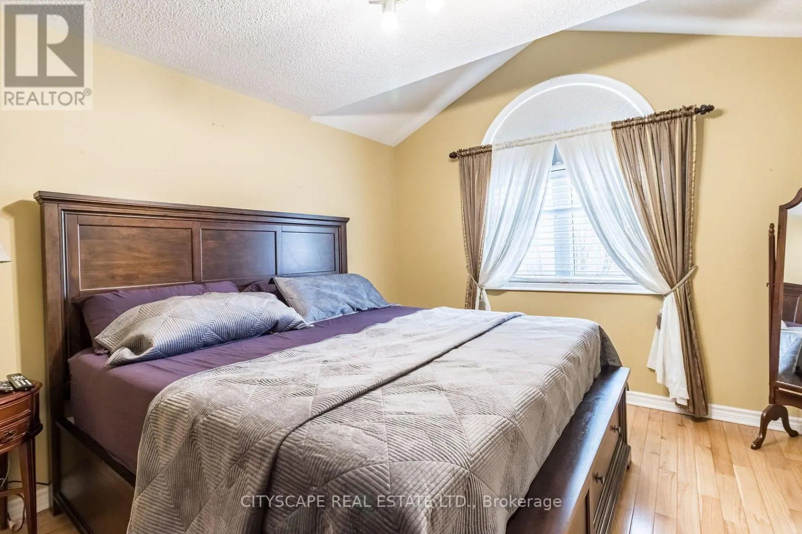 5952 CHURCHILL MEADOWS BOULEVARD