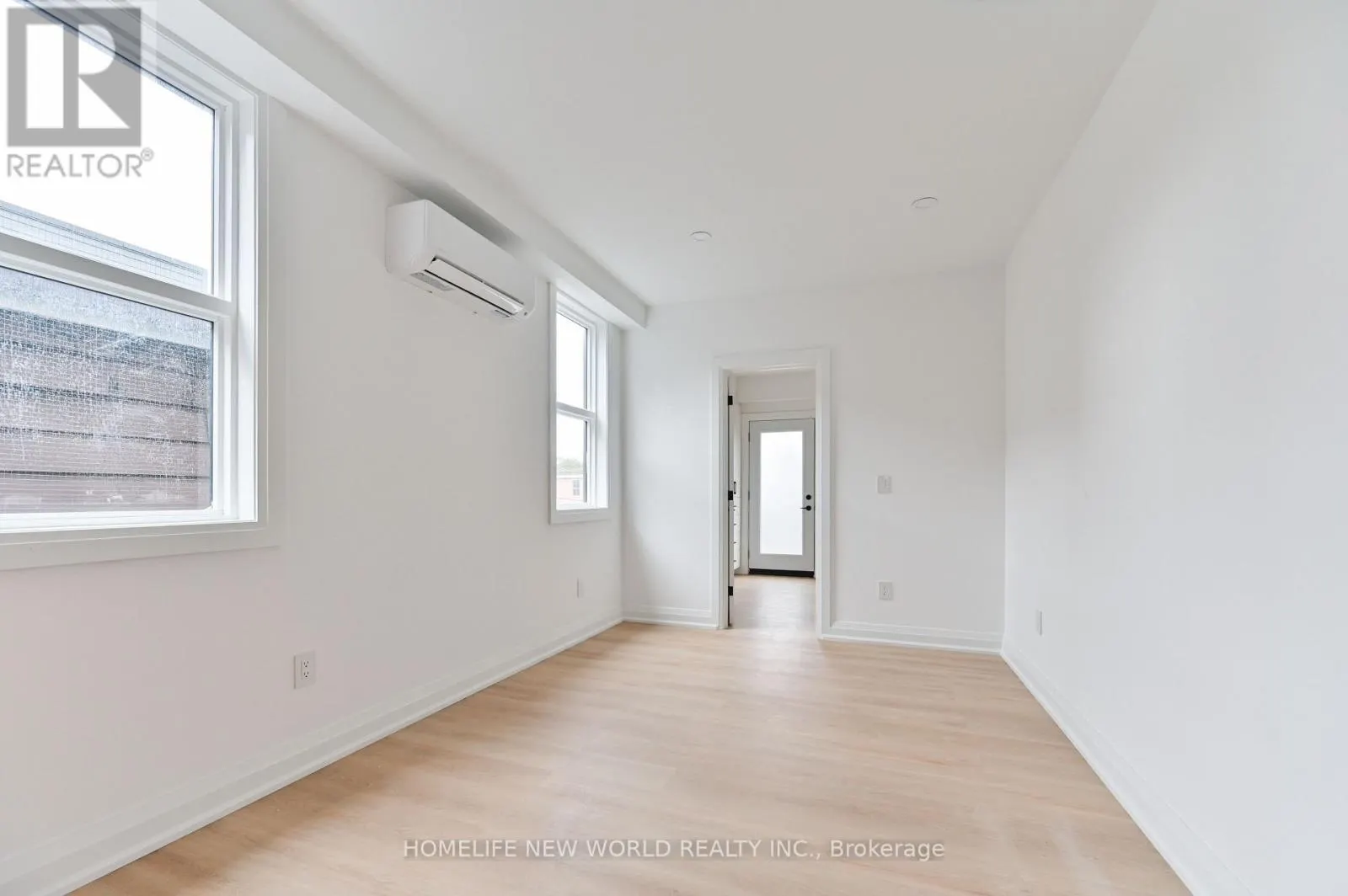 201 - 228 EMERSON AVENUE
