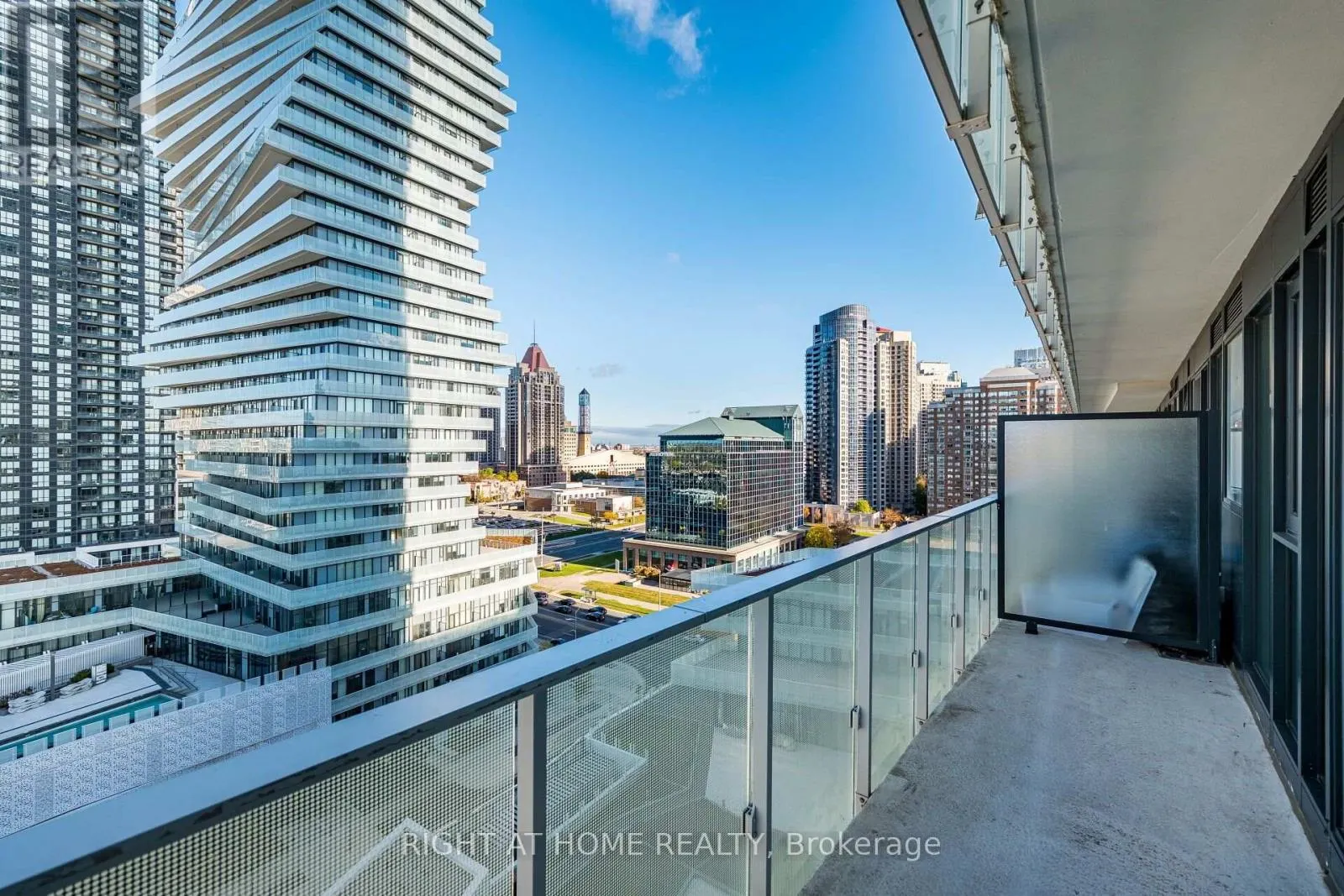 1112 - 3883 QUARTZ ROAD