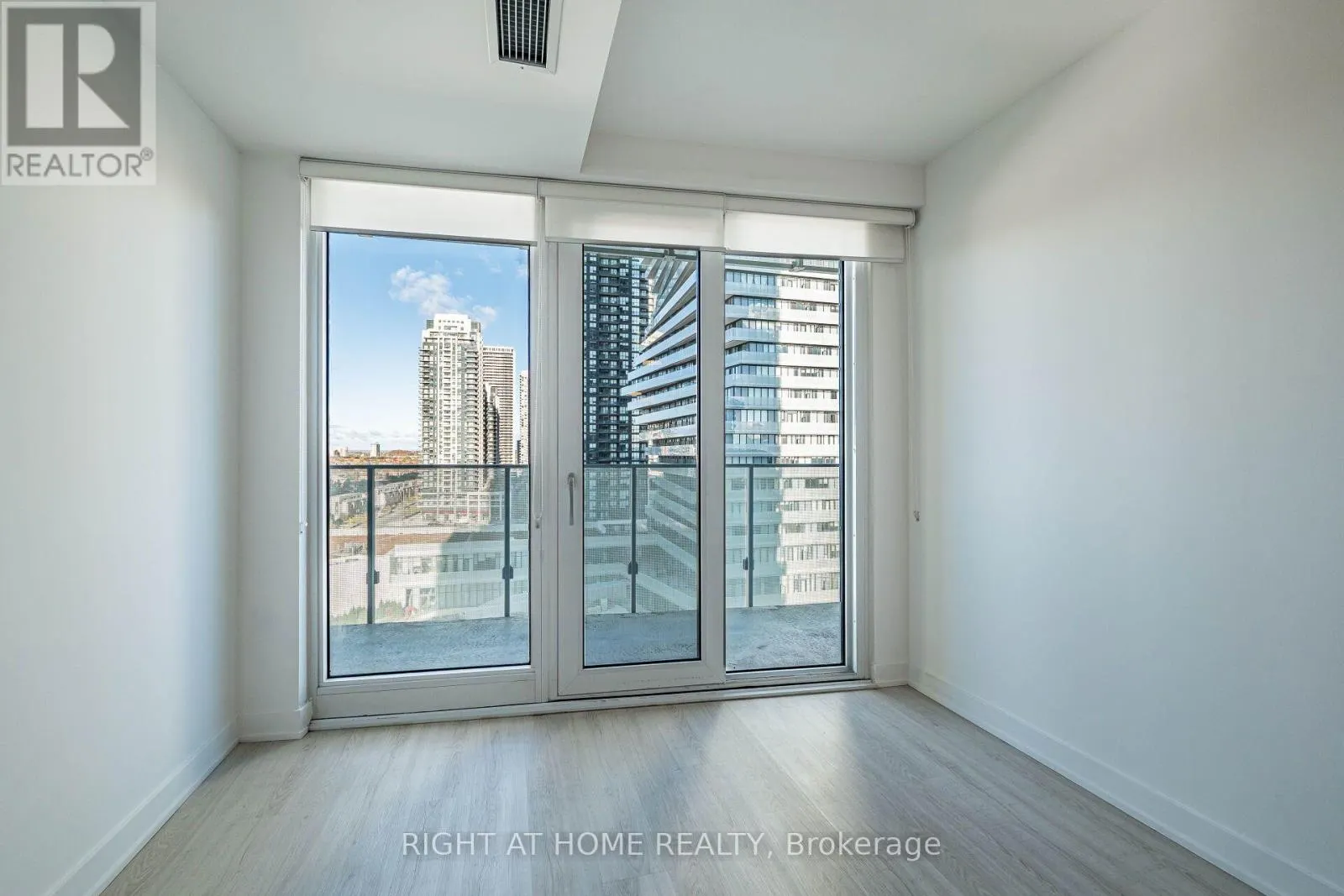 1112 - 3883 QUARTZ ROAD