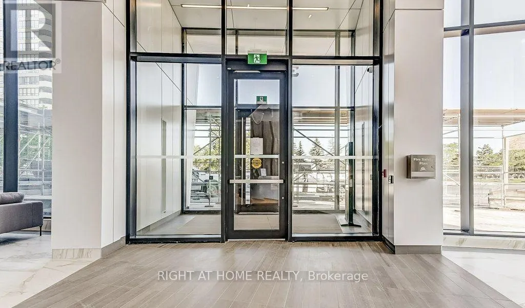 1112 - 3883 QUARTZ ROAD