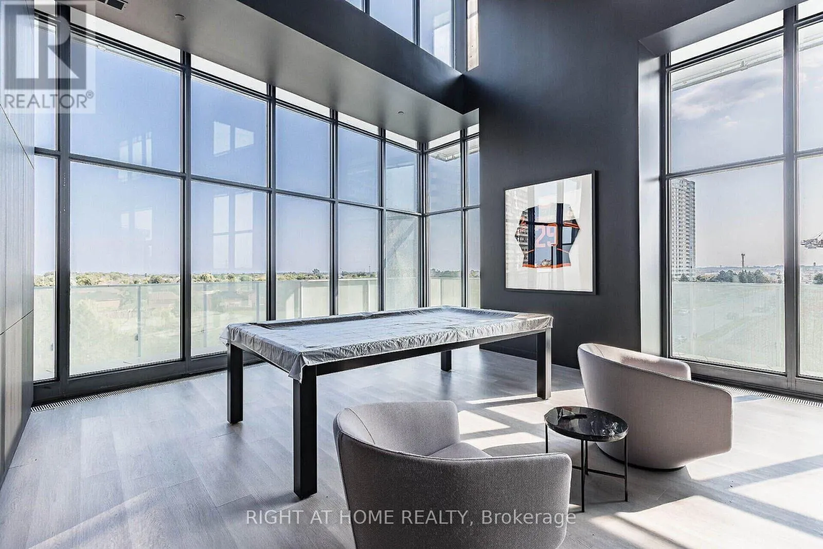 1112 - 3883 QUARTZ ROAD