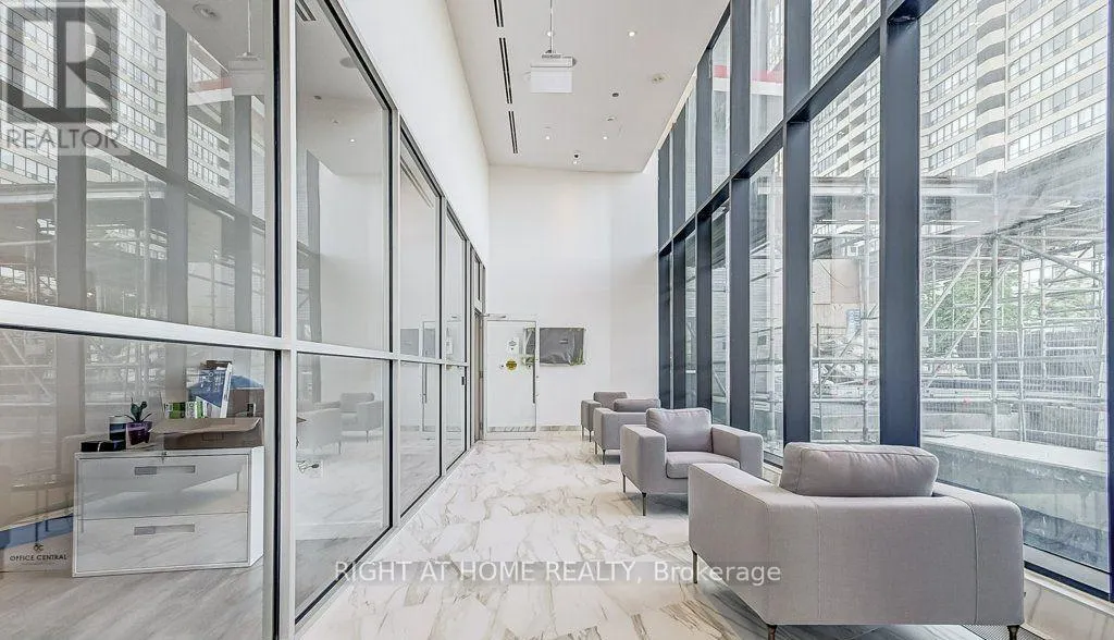 1112 - 3883 QUARTZ ROAD
