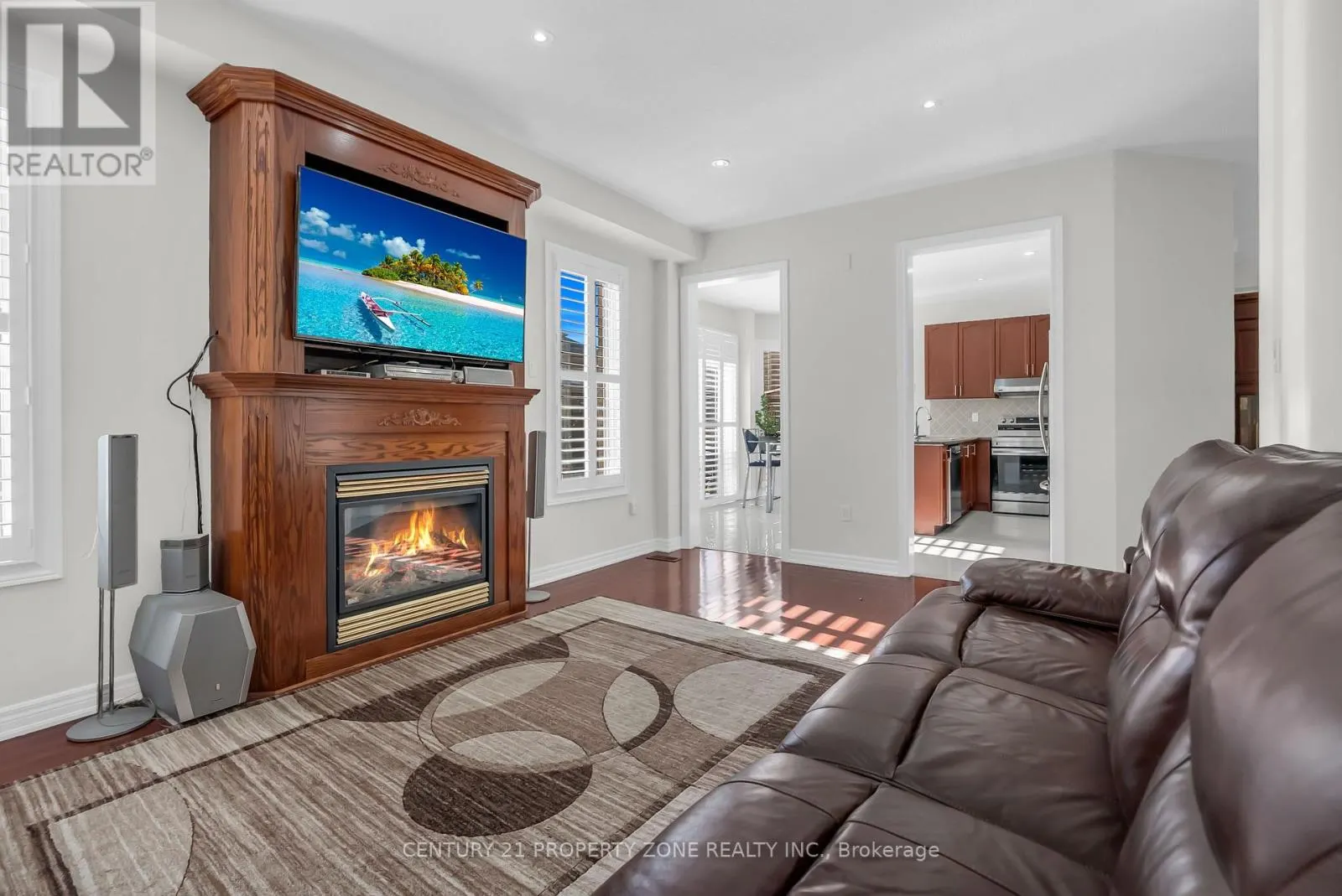 17 ELSMERE ROAD
