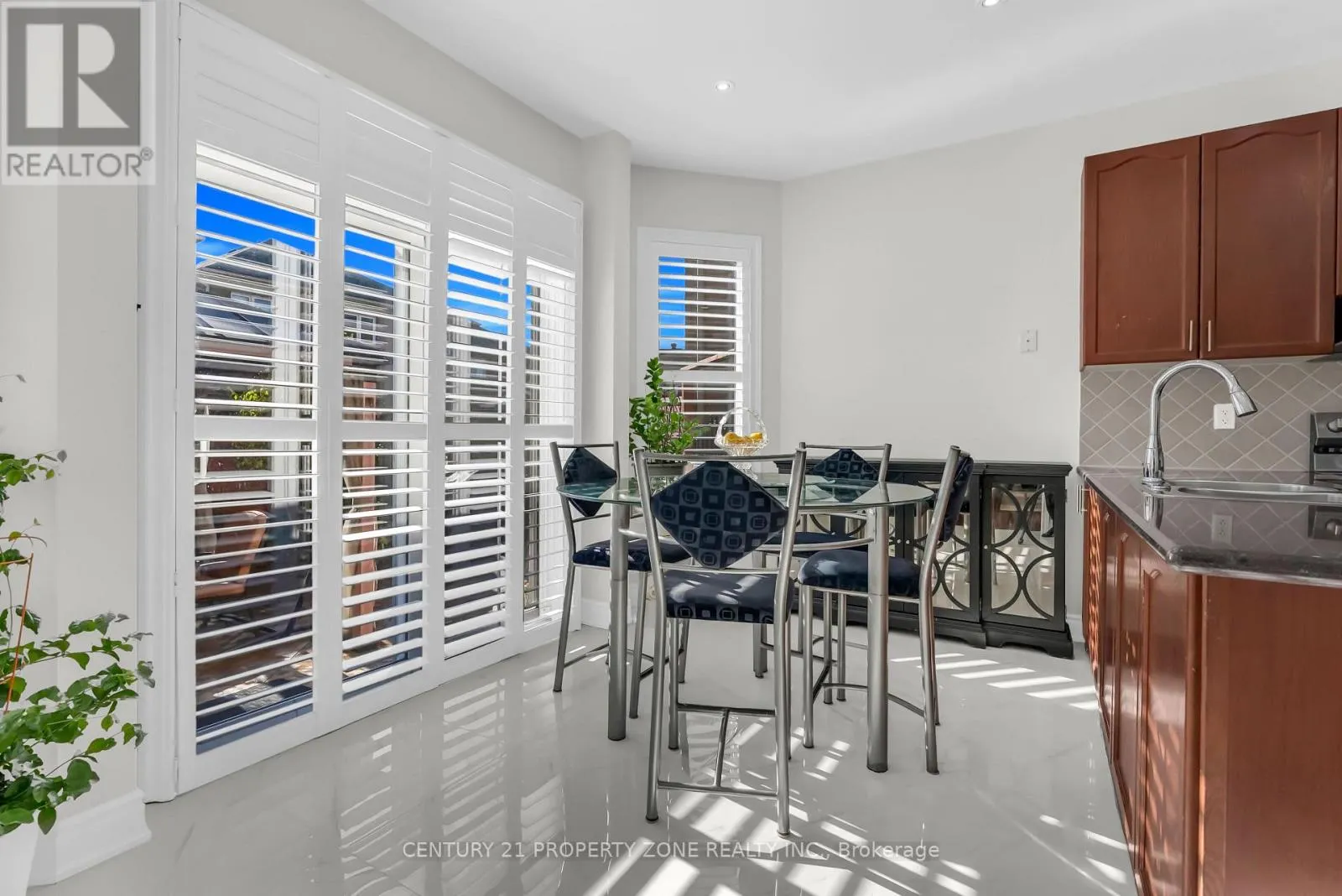 17 ELSMERE ROAD