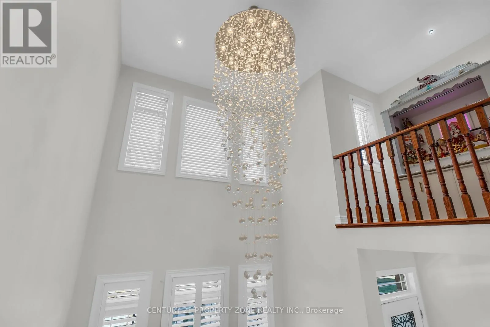 17 ELSMERE ROAD