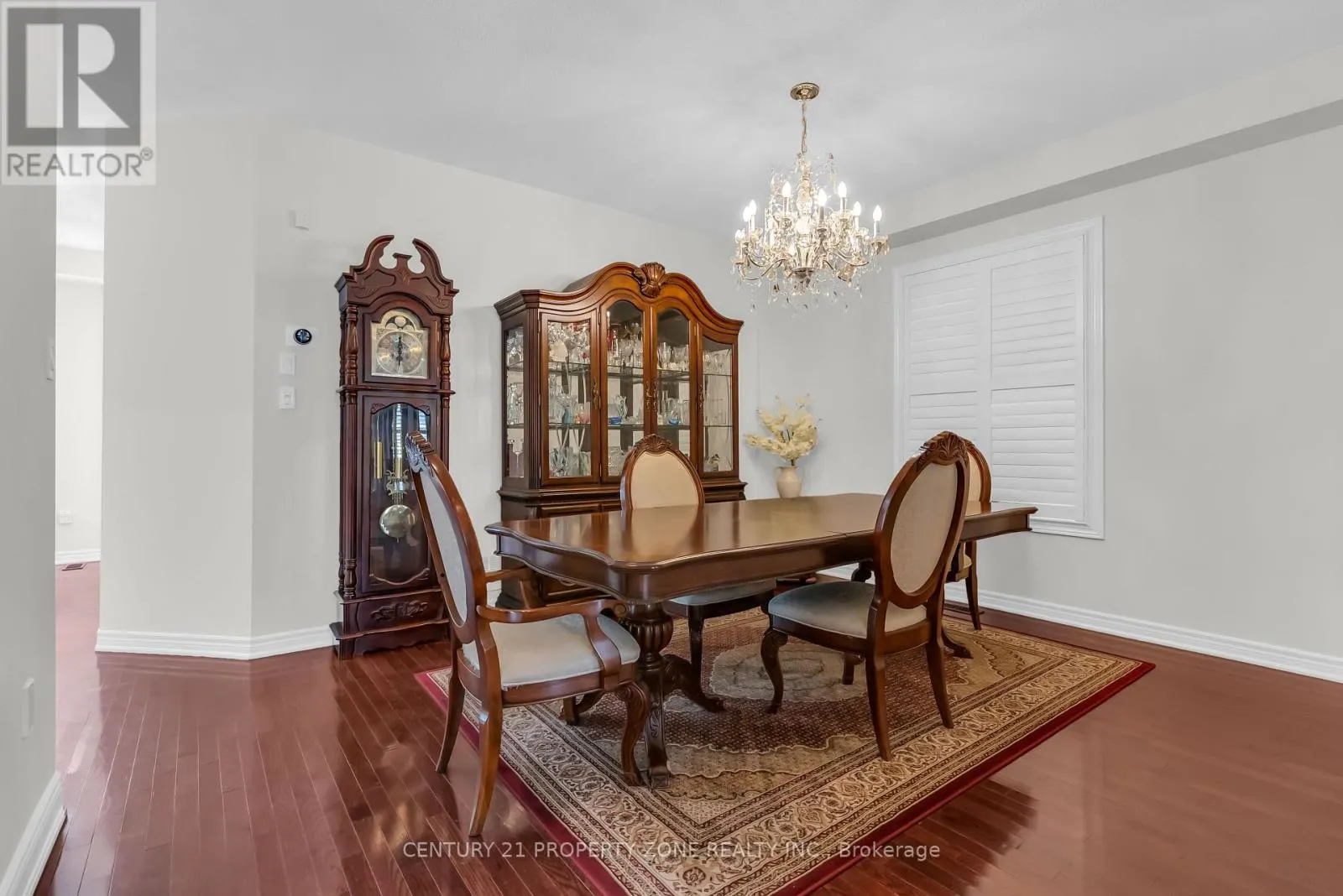17 ELSMERE ROAD