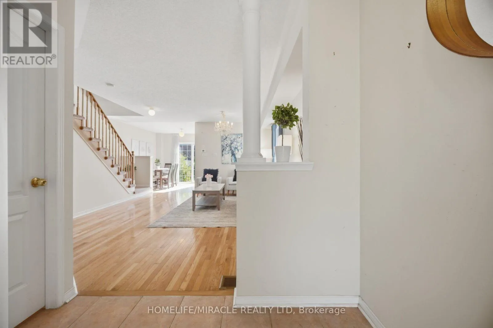 101 CRYSTALVIEW CRESCENT