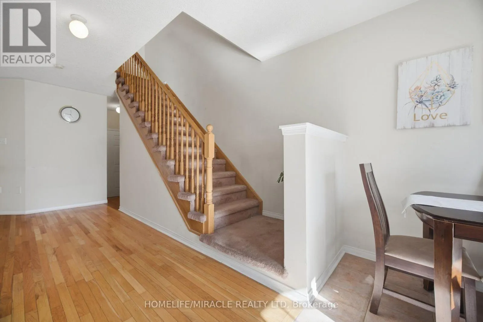 101 CRYSTALVIEW CRESCENT