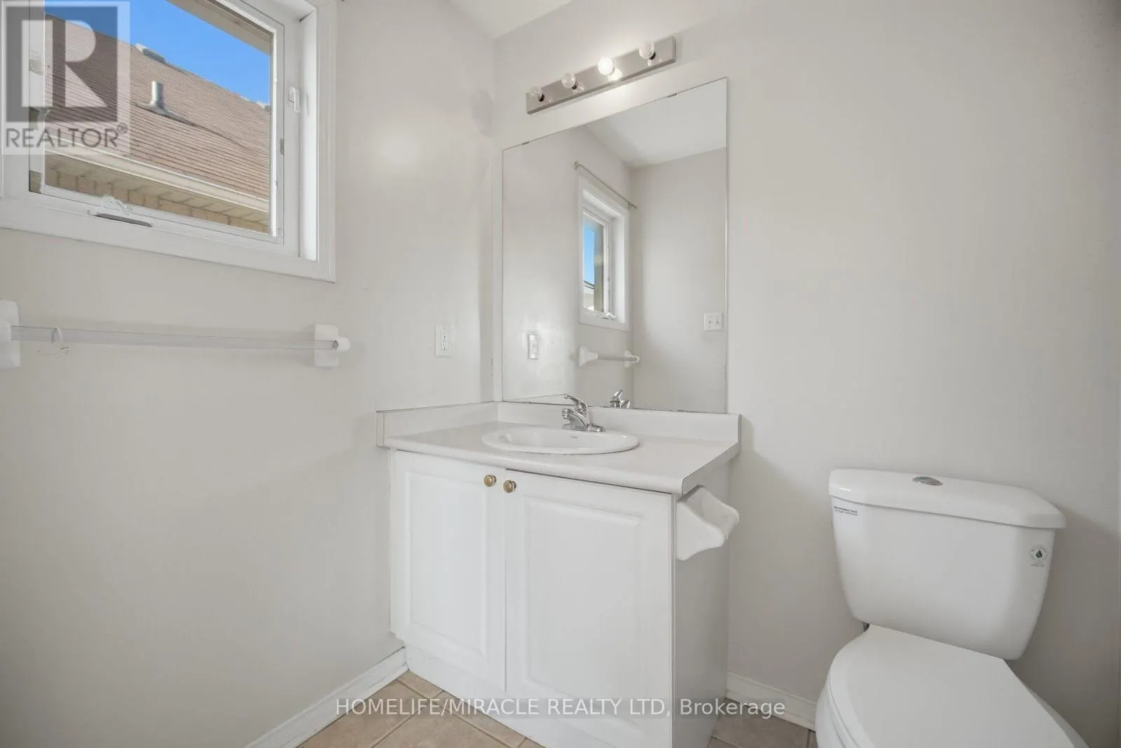 101 CRYSTALVIEW CRESCENT