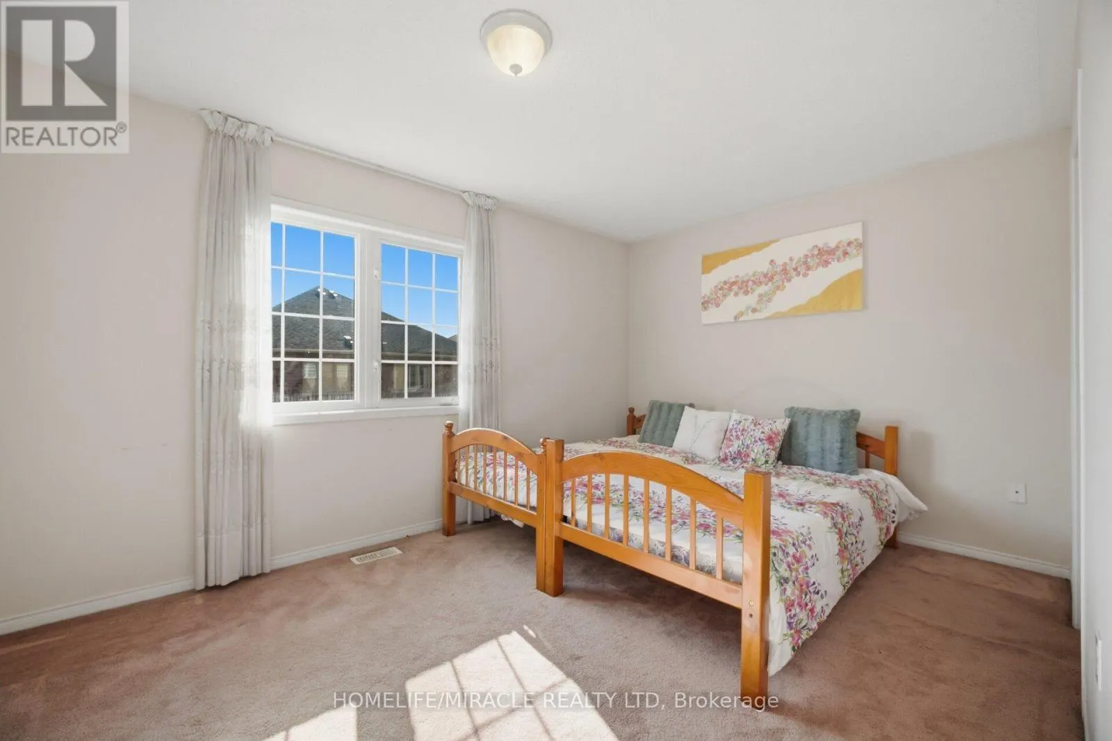 101 CRYSTALVIEW CRESCENT