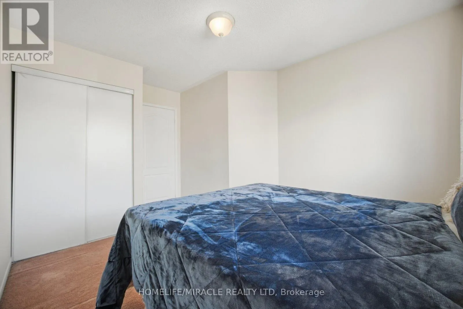 101 CRYSTALVIEW CRESCENT