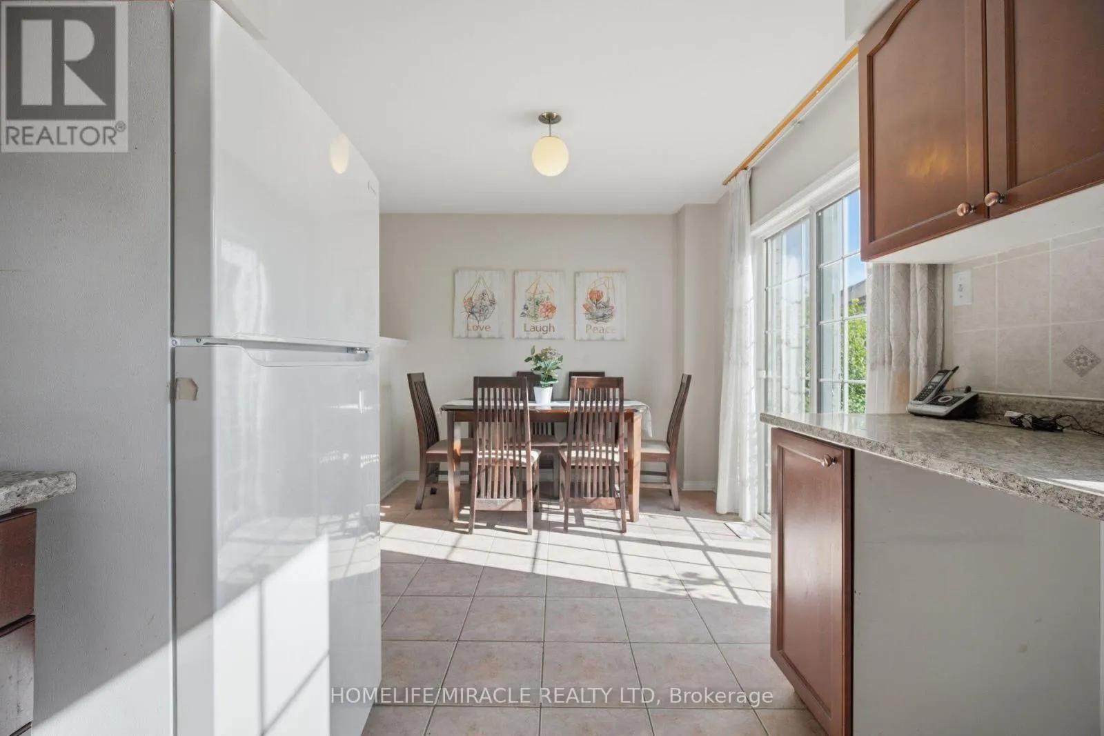 101 CRYSTALVIEW CRESCENT