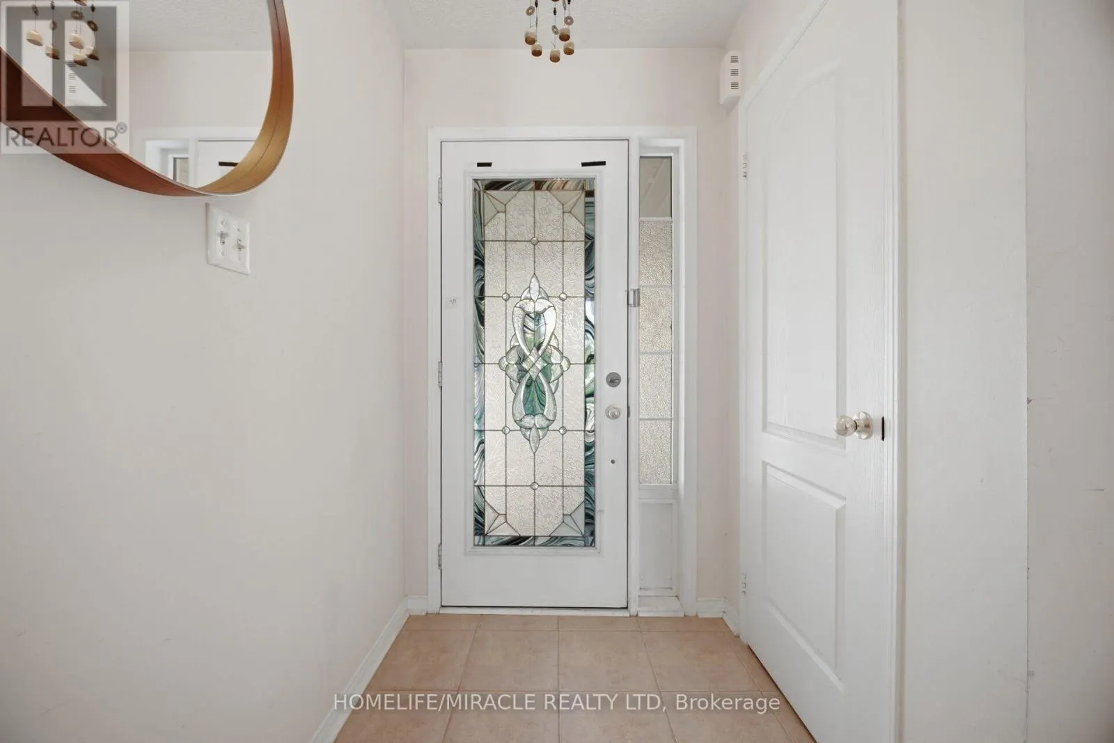 101 CRYSTALVIEW CRESCENT